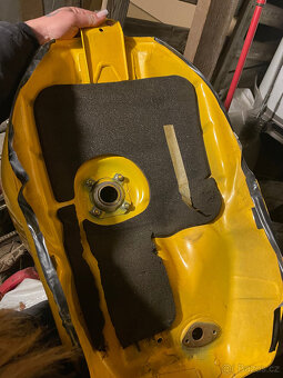 Nádrž Honda VTR - 3