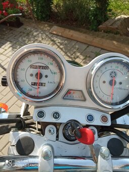 Yamaha YBR 125 CUSTOM - 3