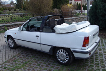 Opel Kadett cabrio Bertone - 3