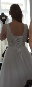 Svatební šaty M-L nastavitelná velikost - 3