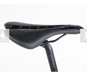 Gravel Author Aura Xr6 - 3