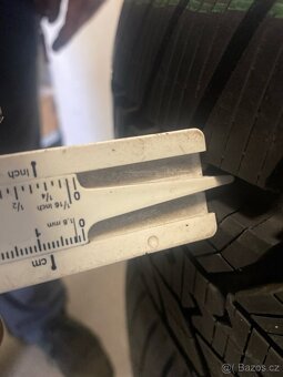 Zimní pneu 215/60 R17 - 3