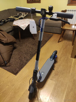 Koloběžka Mi Electric Scooter 3 - 3