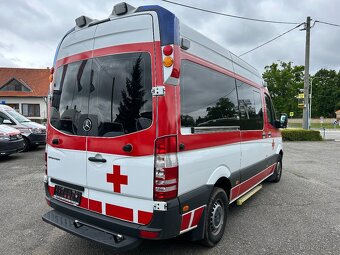 Mercedes-Benz Sprinter 2.2 CDI Sanitní vůz - manuál - 3