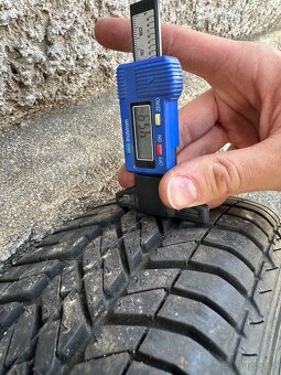 Goodyear GT2 145/70 R13 71T - 3
