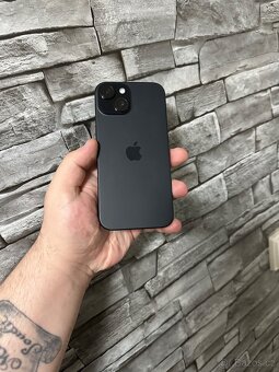 iPhone 15 - 3