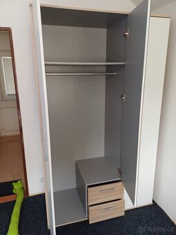 Šatní skříň Rezervace - 3