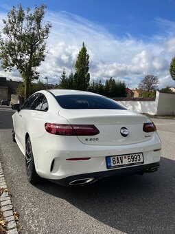 Mercedes Benz E200 Coupe AMG 4motion - 3