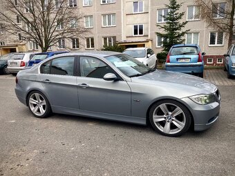 BMW e90 325d - 3