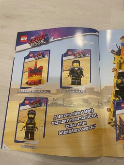 The LEGO Movie 2: Awesome Collector Album - 3