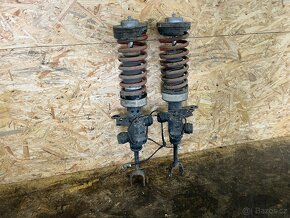 PŘEDNÍ AKTIVNÍ TLUMIČE BMW F11 3711679697901 / 3711679698001 - 3