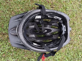 Cyklistická helma - 3