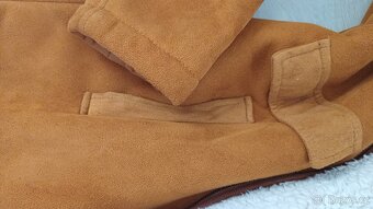 Nádherný teplý semišový kabát - 3