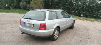 Audi A4 1.8i - 3