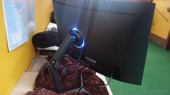 32 quantum dot samsung poškozený - 3