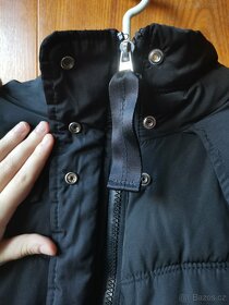 Černá zimní bunda s kapucí - Bershka vel. M - 3