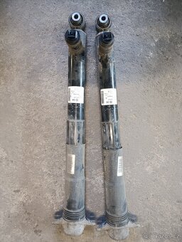 Škoda Superb 3 - zadní DCC adaptivní tlumiče - 3