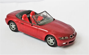 Herpa BMW 23. Vínová metalíza. - 3