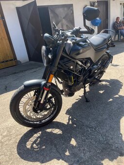 Husqvarna svartpilen 125 - 3