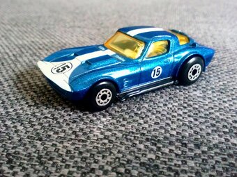 Matchbox (Mack CH600, Lincoln, Porsche, Rolls Royce, Corve) - 3
