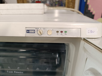 Šuplíkový mrazák Electrolux EU 6321 T - 3