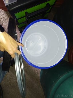 Plastové sudy, barely na vodu, kvas, obilí, IBC nádrž 1000 l - 3
