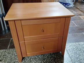 Postel s nočním stolkem - 3