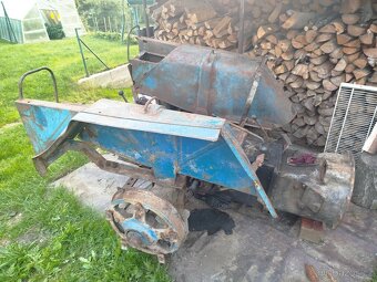 Zadek zetor 25 + přední náprava zetor 25 - 3