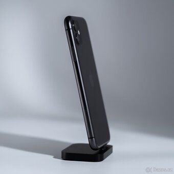 iPhone 11 64 GB Black - 3