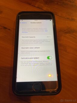 iPhone 8, 64 gb, černý - 3