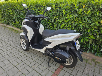 YAMAHA Tricity 125 - 3