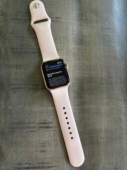 Apple watch SE 2020 40mm - 3