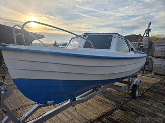 Lod, člun 5x1.9m, i vlek, motor elektrický start - 3