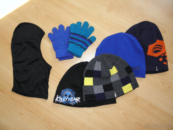 LYŽARSKÉ PODKOLENKY, ČEPICE, RUKAVICE - 3