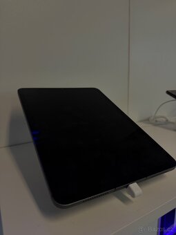 iPad Air 5 - 256GB - CELLULAR - 6M ZÁRUKA - 3