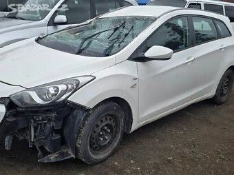 bouraný Hyundai i30 CW - 3