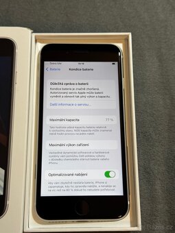 IPhone SE + balení - 3