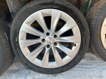 Tesla Model S, 19” - 3