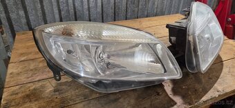 Fabia 2 přední světla - 3