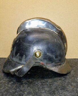 Historická hasičská helma - 3