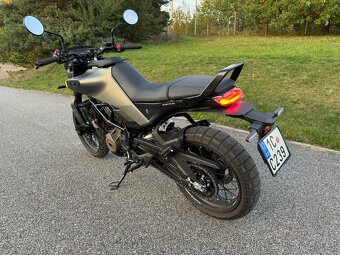 Husqvarna Svartpilen 401 - 3