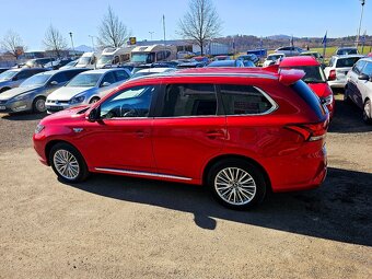 Outlander 2,4 INSTYLE PHEV 4WD AUTOMAT,KAMERA,KŮŽE, TZ, - 3