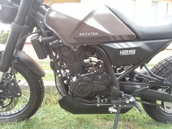 Brixton Crosfire 125 na díly. - 3