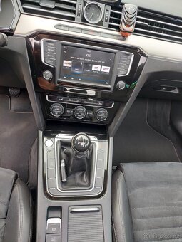 Volkswagen Passat B8 2016 HIGHLINE - 3