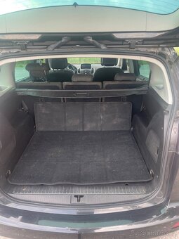 Opel Zafira Tourer - 3