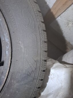 Pneu 195/65 r15 - 3