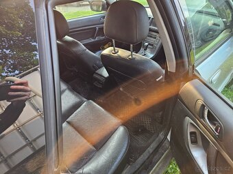 subaru outback 2004 na náhradní díly - 3