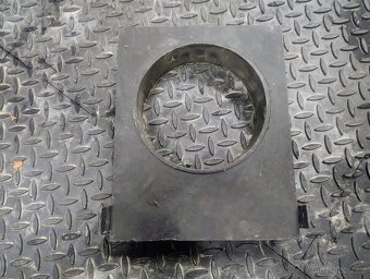 Prodám koncovku betonového žlabu s odtokem v250x š200mm - 3