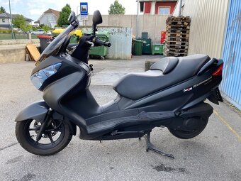 Suzuki Burgman 125,Servisní knížka - 3