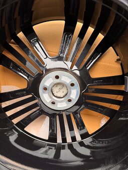 ORIG.VOLVO XC40 XC60 R21 NOVE DISKY.R-DESIGN - 3